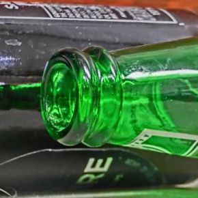 Tiny Bubbles: Hawaii Beer Reads for&nbsp;4/9/13