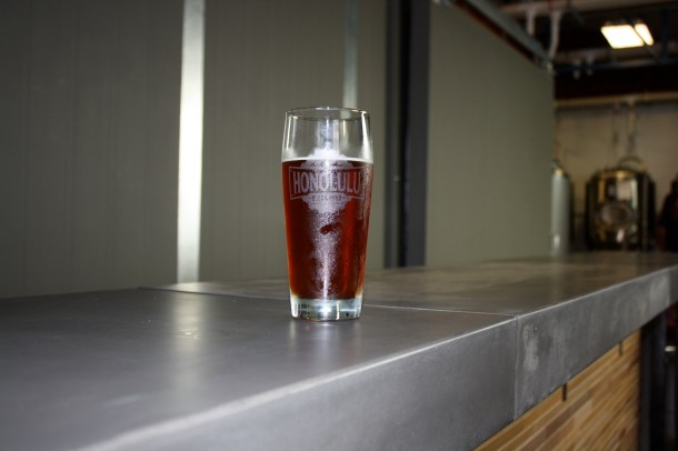 Honolulu Beerworks Glass