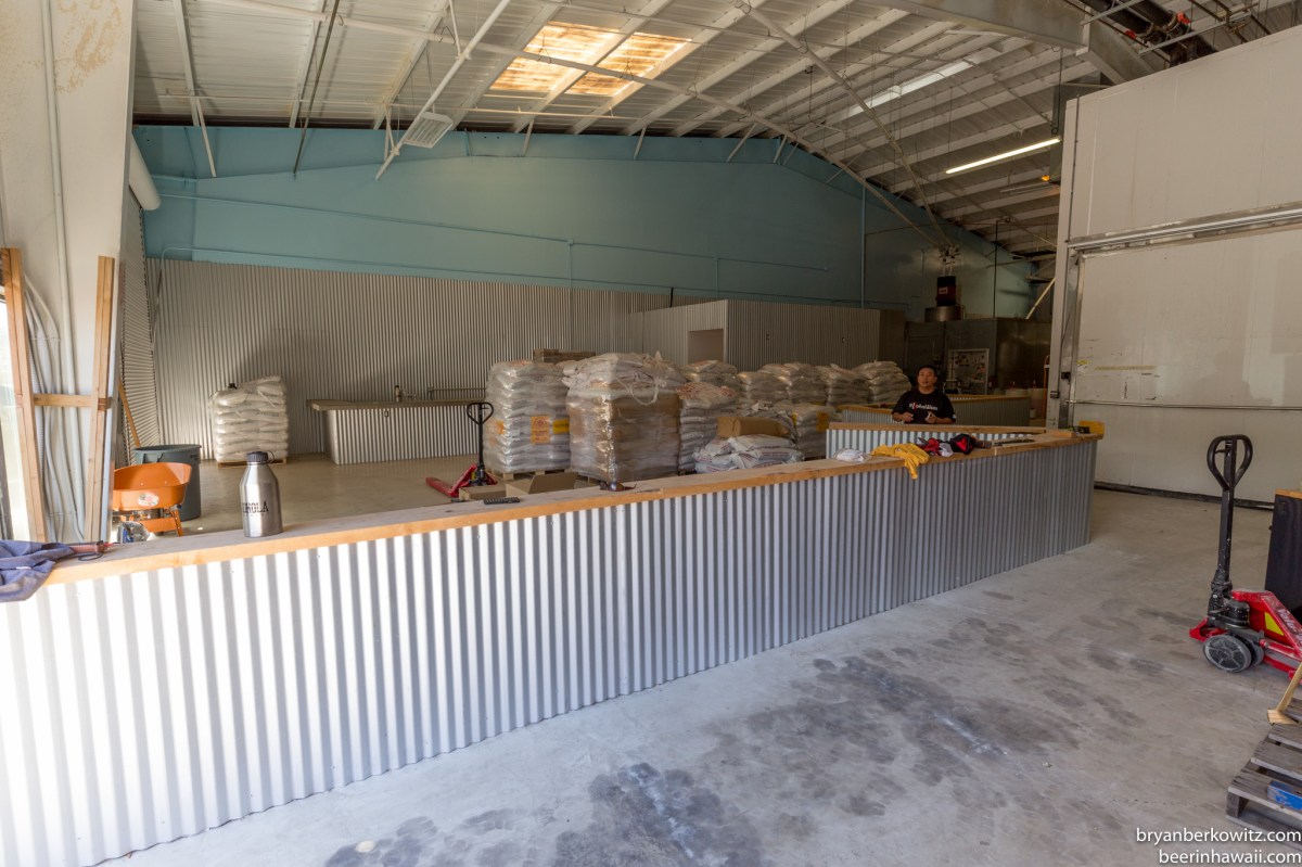 Kohola Brewery Maui Tasting Room