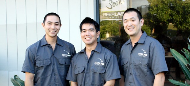 Beer Lab HI brewers and owners