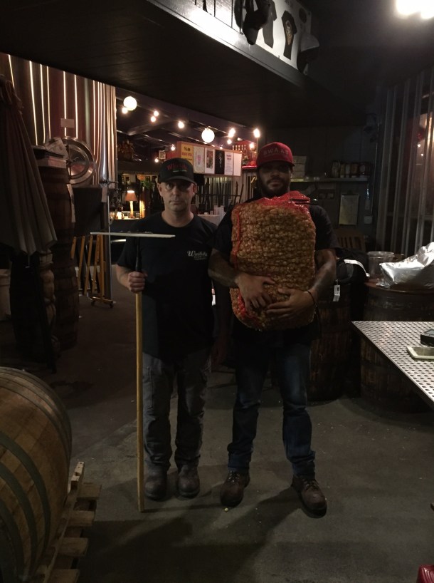 Waikiki Brewing Overnight IPA fresh hops